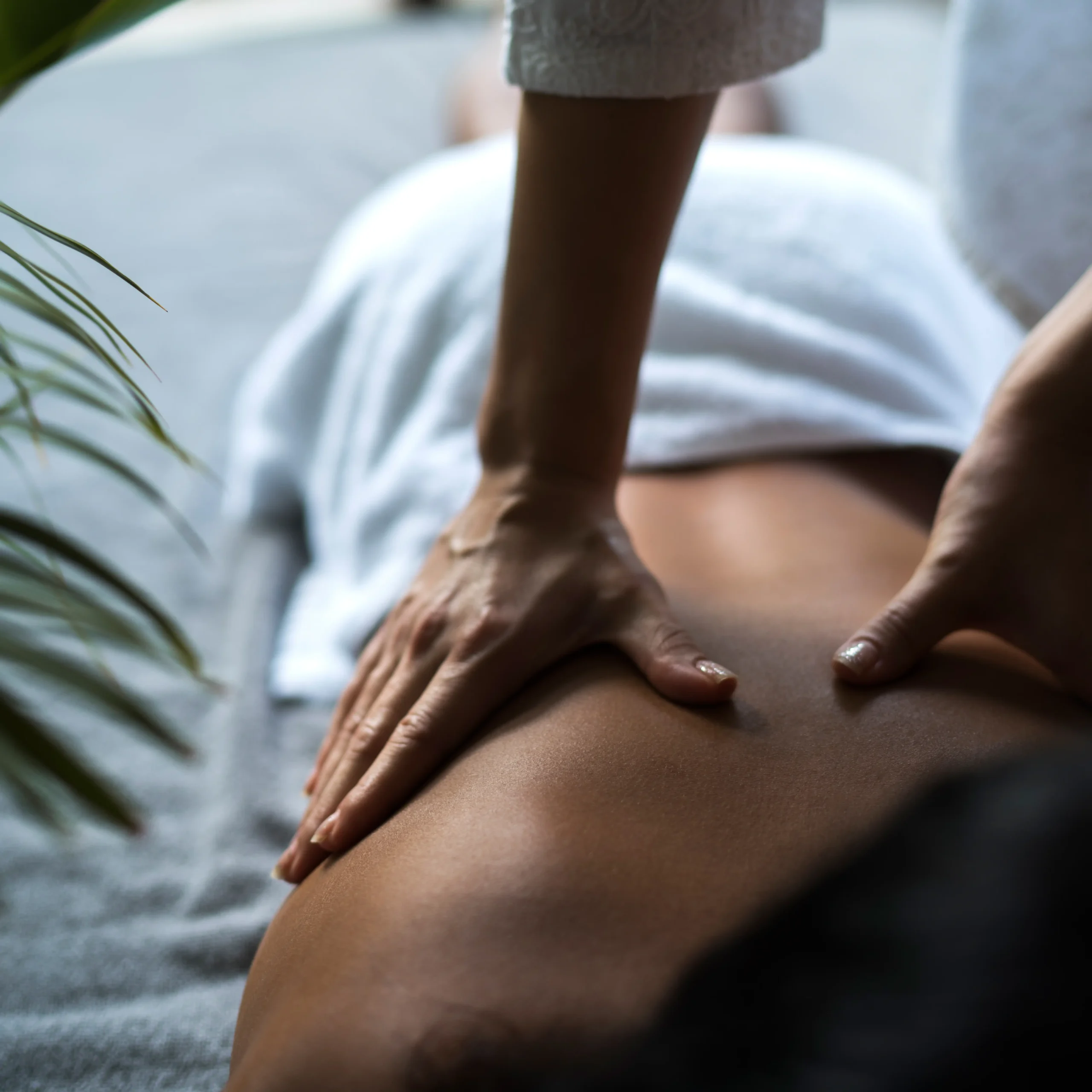 A considered, personalised Happy Knuckles massage treatment
